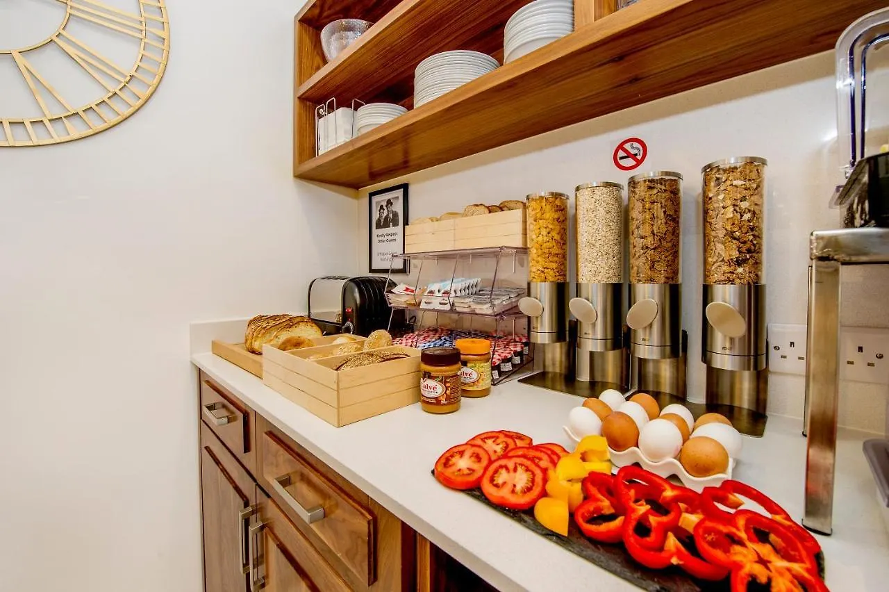 Guest house South Wind Guesthouse Marsaxlokk