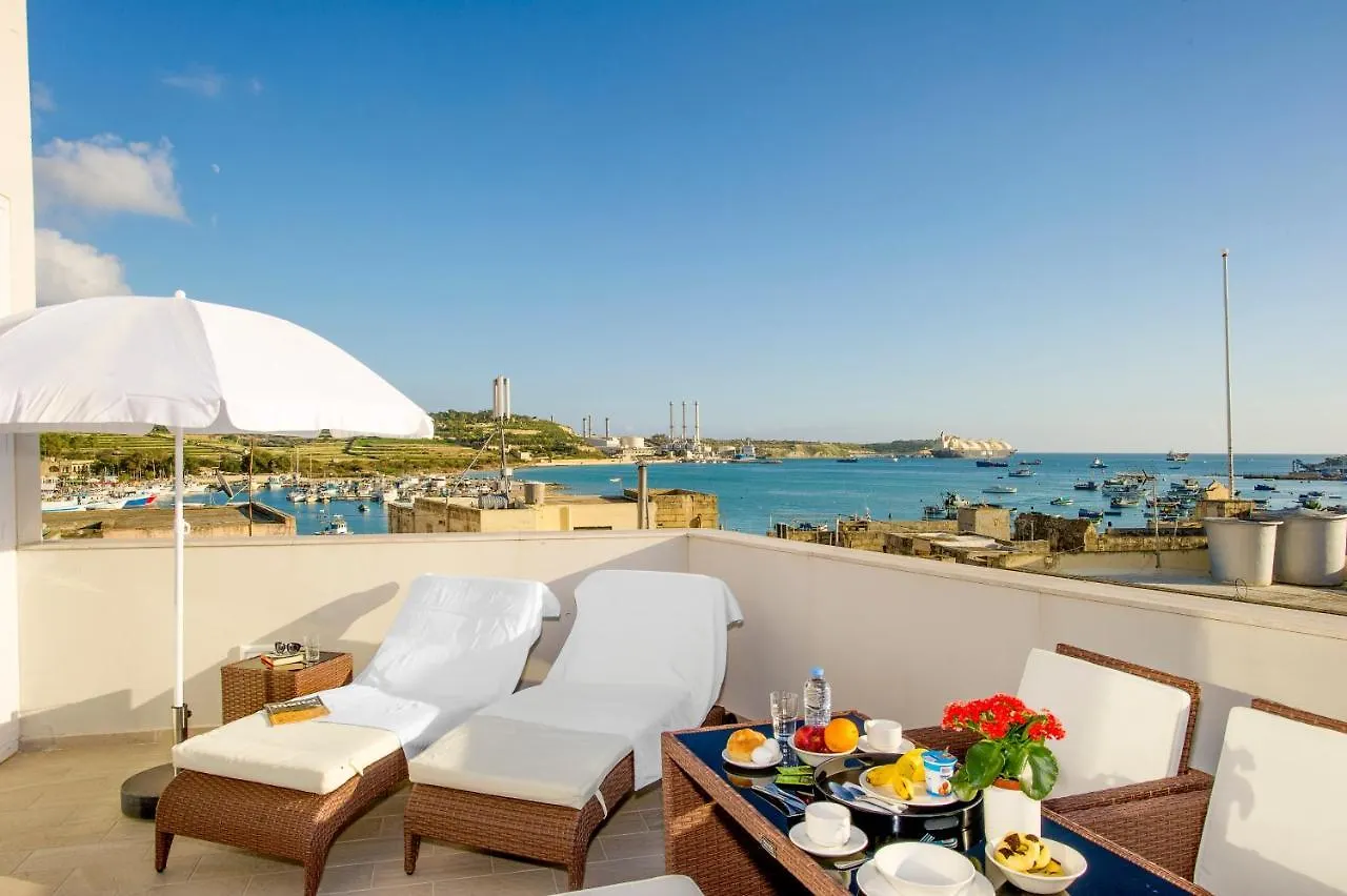 Guest house South Wind Guesthouse Marsaxlokk